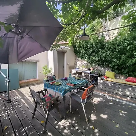 Holiday home Maison Avec Jardin Au Coeur Du Village *